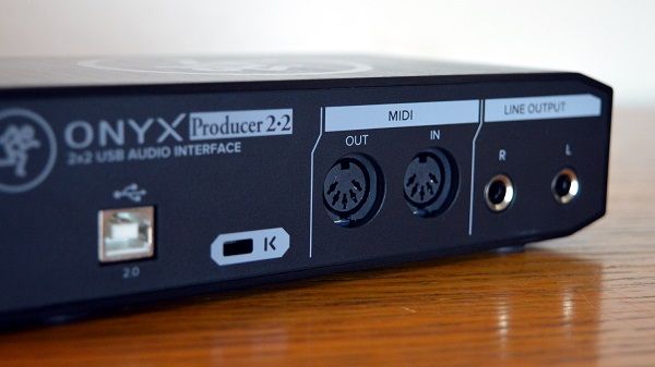 USB   MACKIE Onyx Producer 22.jpg