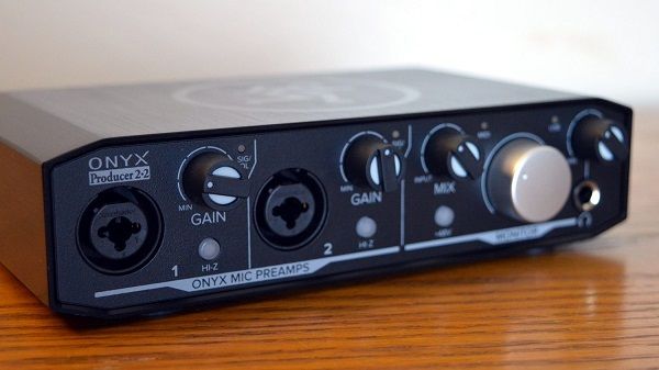 USB   MACKIE Onyx Producer 22.jpg