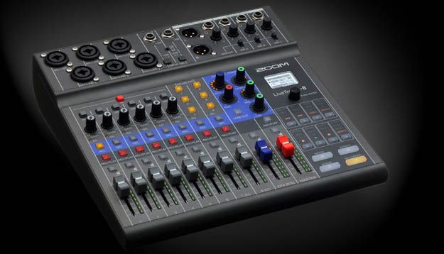   ZOOM L-8 LIVETRAK.jpg